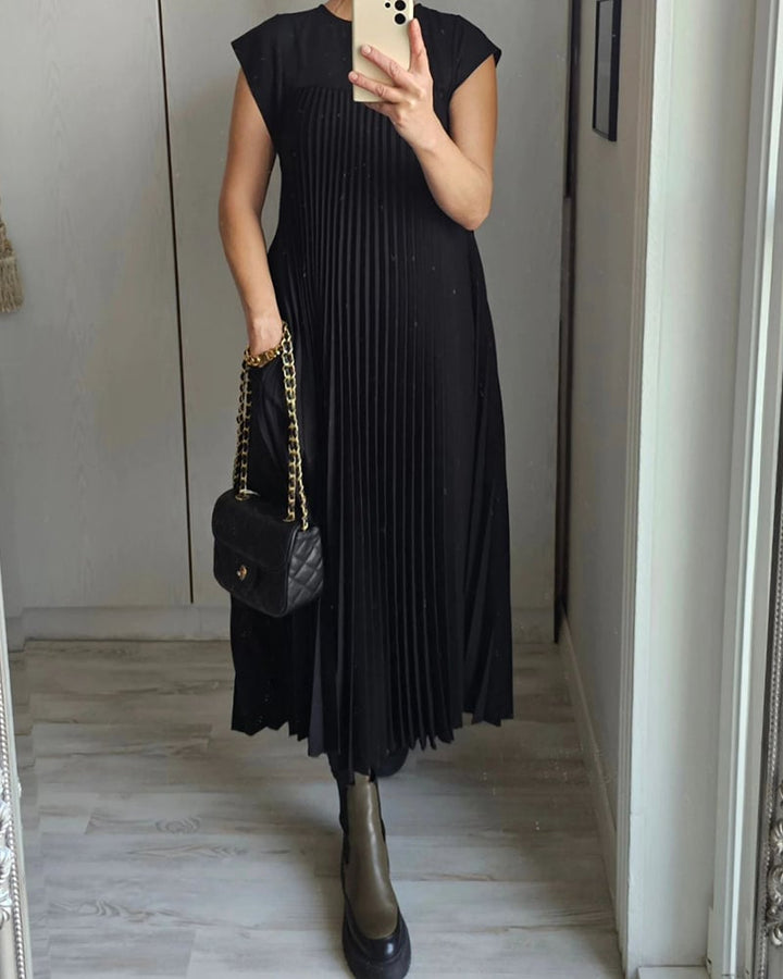 Hallie™ | Sleeveless Pleated Maxi