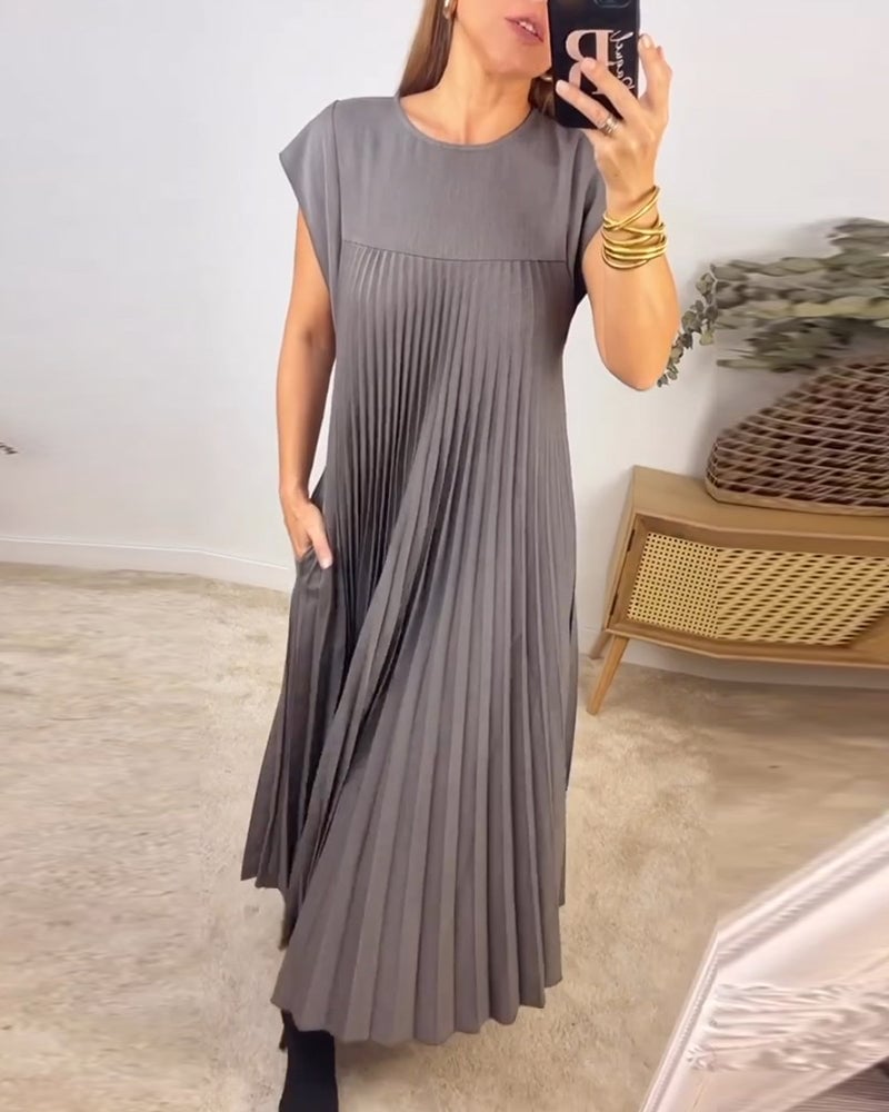 Hallie™ | Sleeveless Pleated Maxi