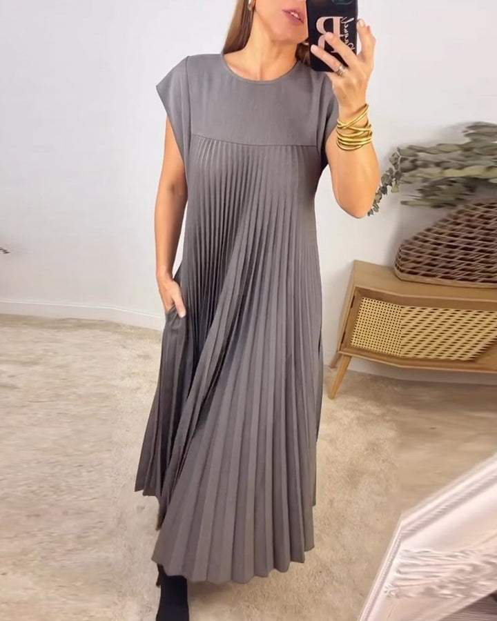 Hallie™ | Sleeveless Pleated Maxi