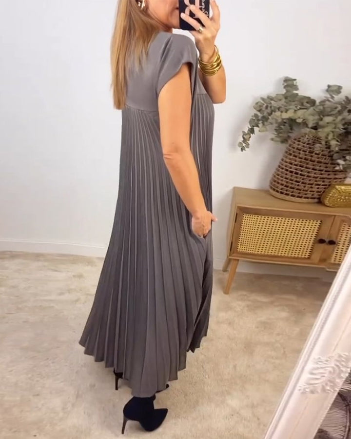 Hallie™ | Sleeveless Pleated Maxi