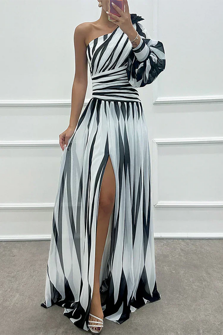 Ivy™ | Chic One-Shoulder Striped Maxi Dress