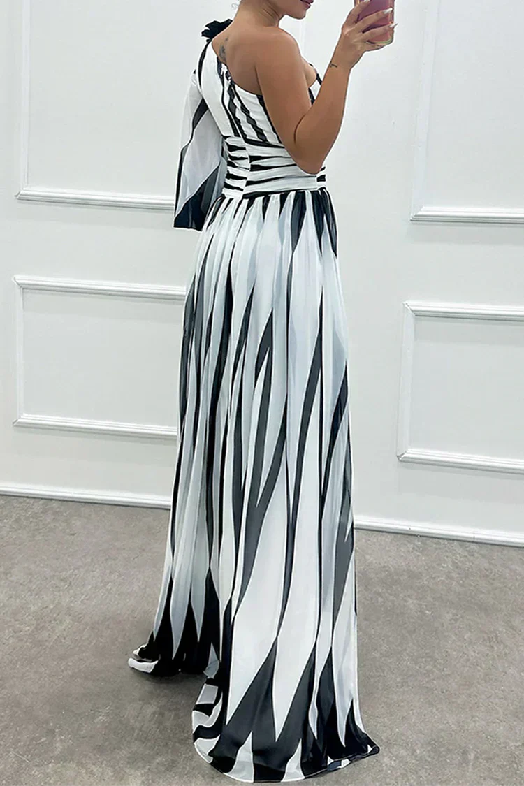 Mercedes™ | One-Shoulder Striped Maxi