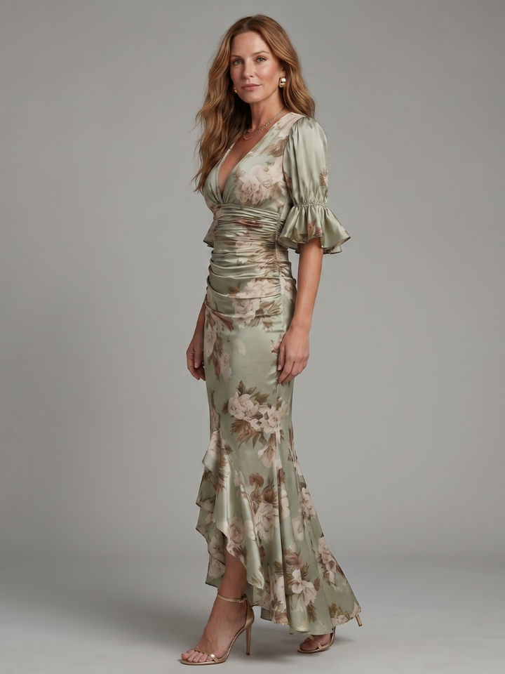 Palm | Midi Dress with Short Sleeves and V-Neck, Featuring Ruched Waist