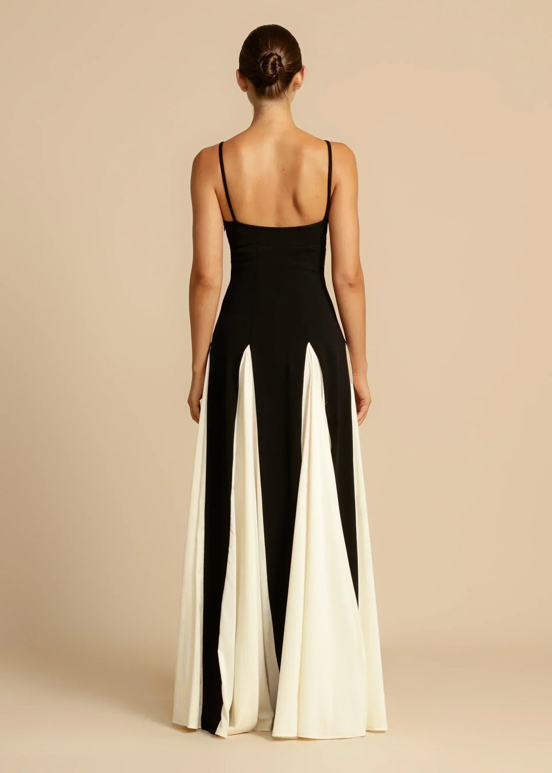 Olivia™ | Contrast Ruffle Maxi Dress