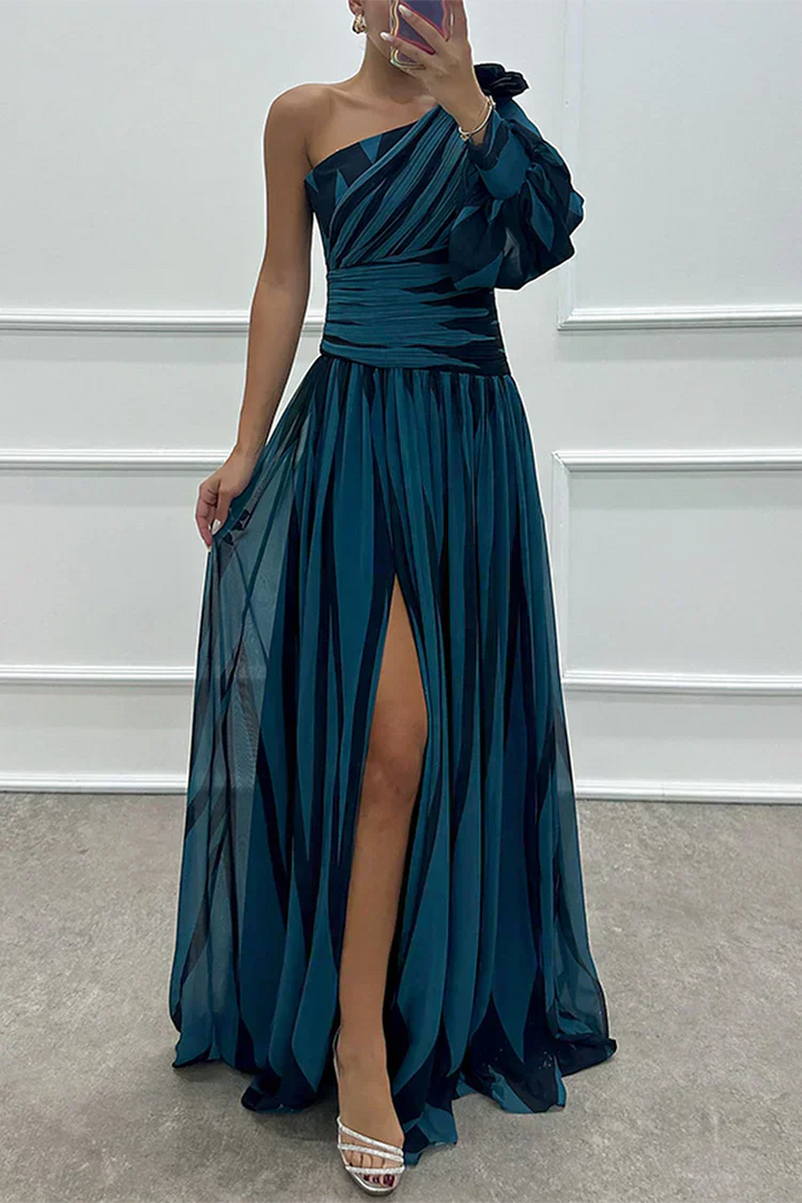 Ivy™ | Chic One-Shoulder Striped Maxi Dress