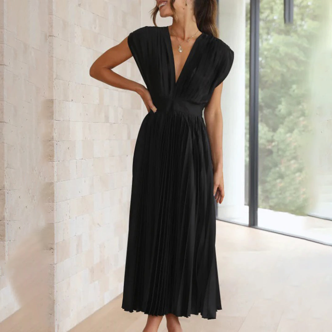 Ivy™ | Classic Pleated Midi Dress