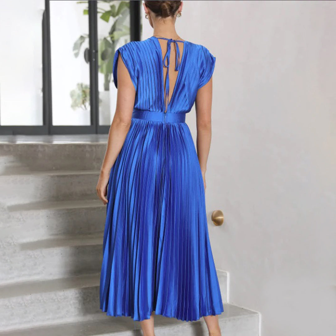 Ivy™ | Classic Pleated Midi Dress