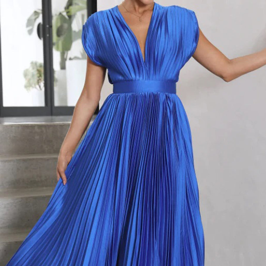 Ivy™  | Timeless Pleated Midi Dress