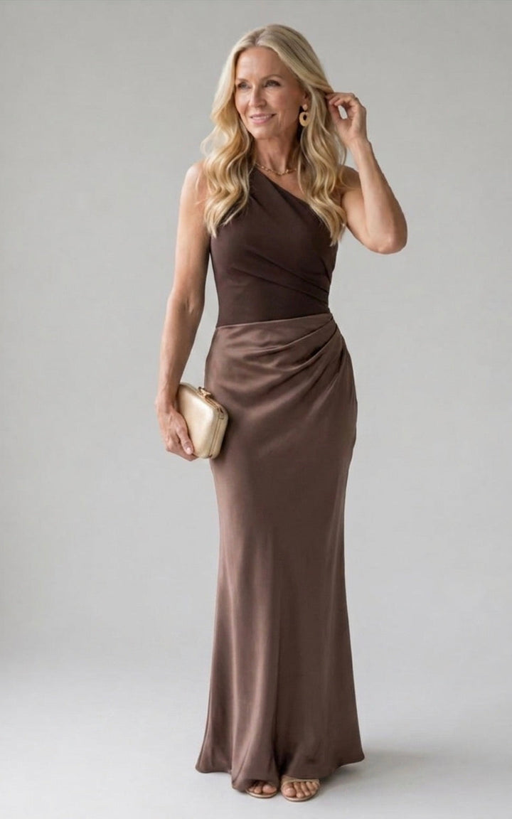 Ivy™ | Satin Maxi Dress with a Stylish Guilt