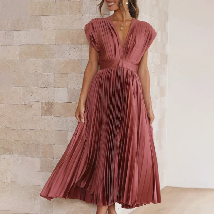 Ivy™  | Timeless Pleated Midi Dress