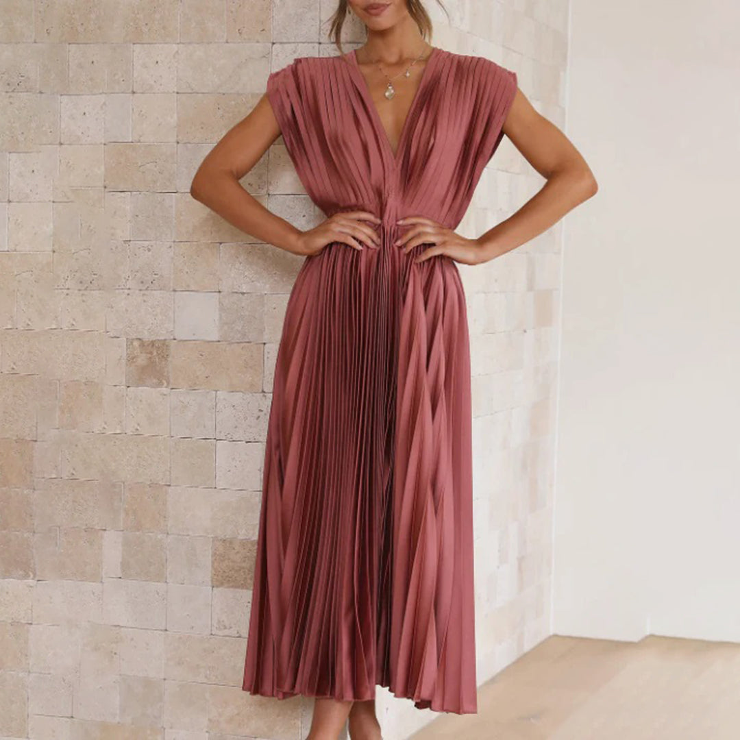 Ivy™ | Classic Pleated Midi Dress