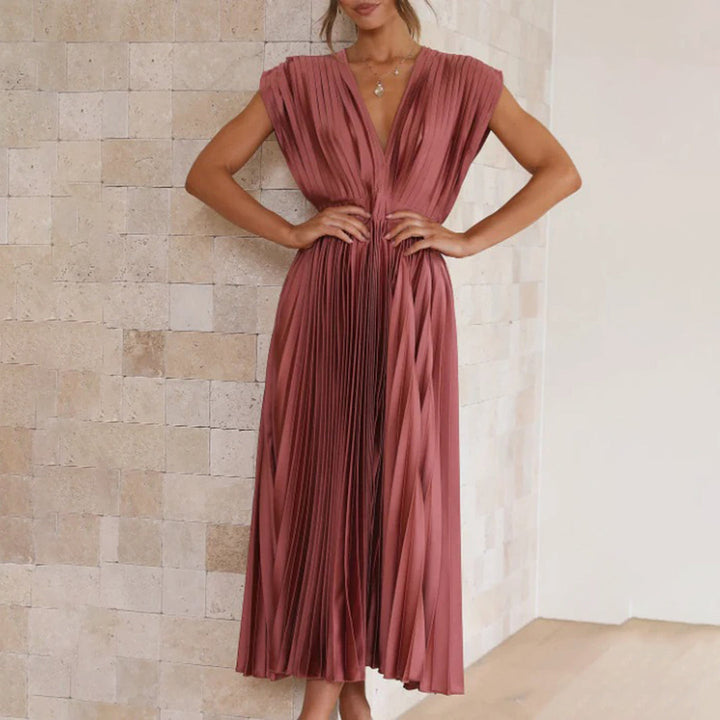 Ivy™ | Classic Pleated Midi Dress