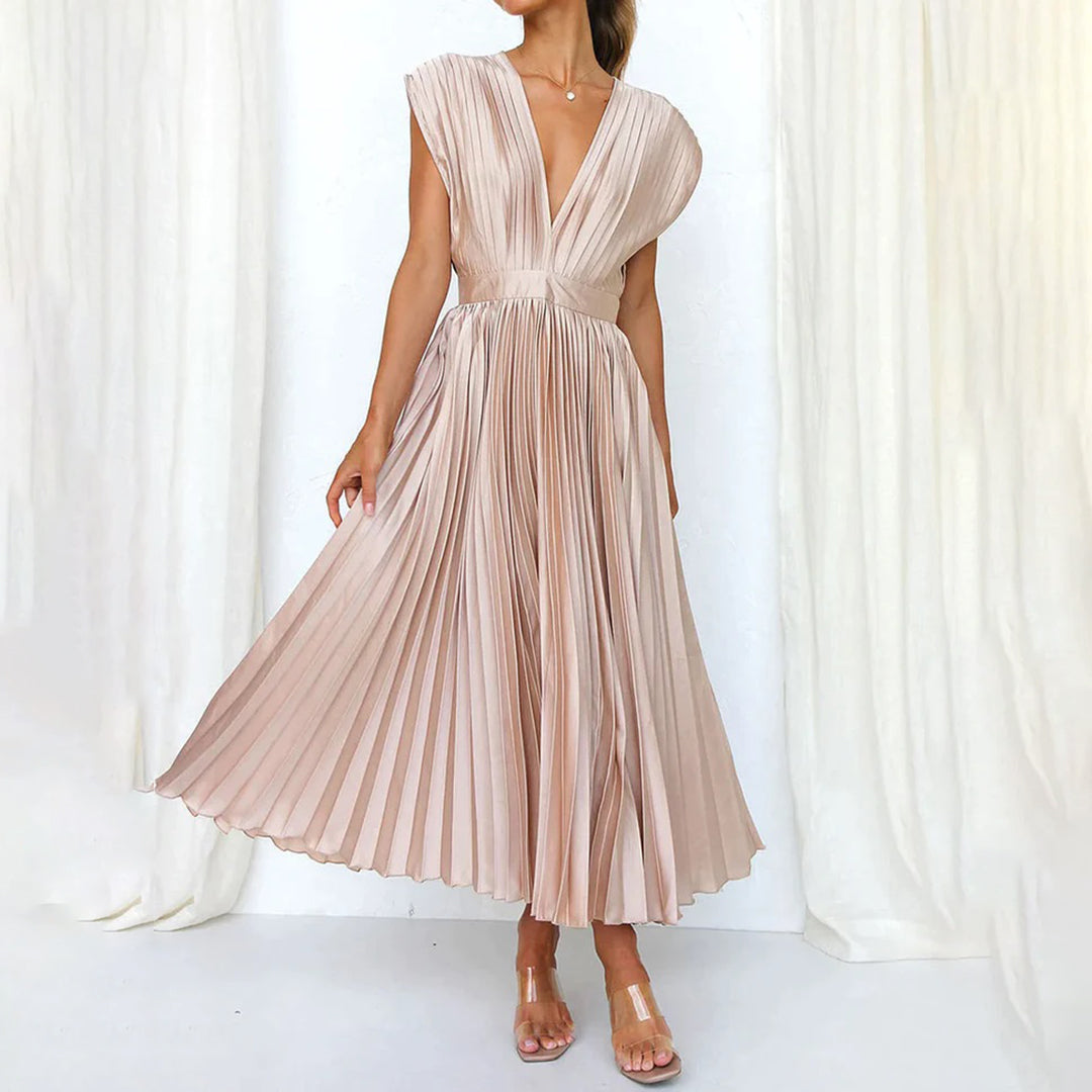 Ivy™  | Timeless Pleated Midi Dress