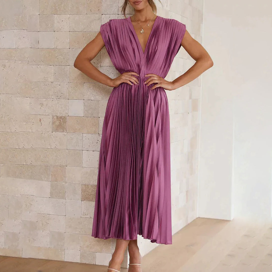 Ivy™  | Timeless Pleated Midi Dress