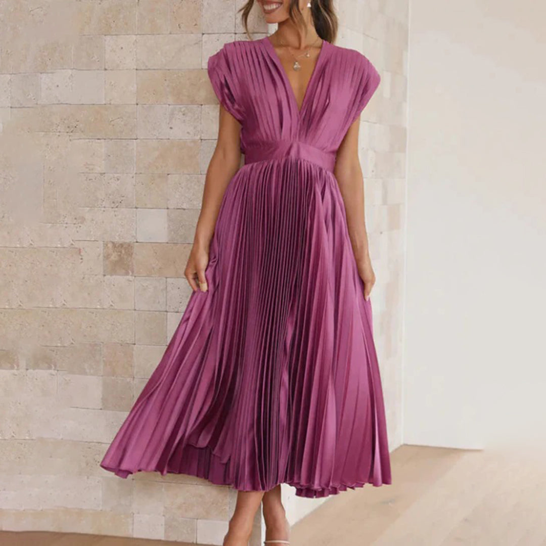 Ivy™  | Timeless Pleated Midi Dress