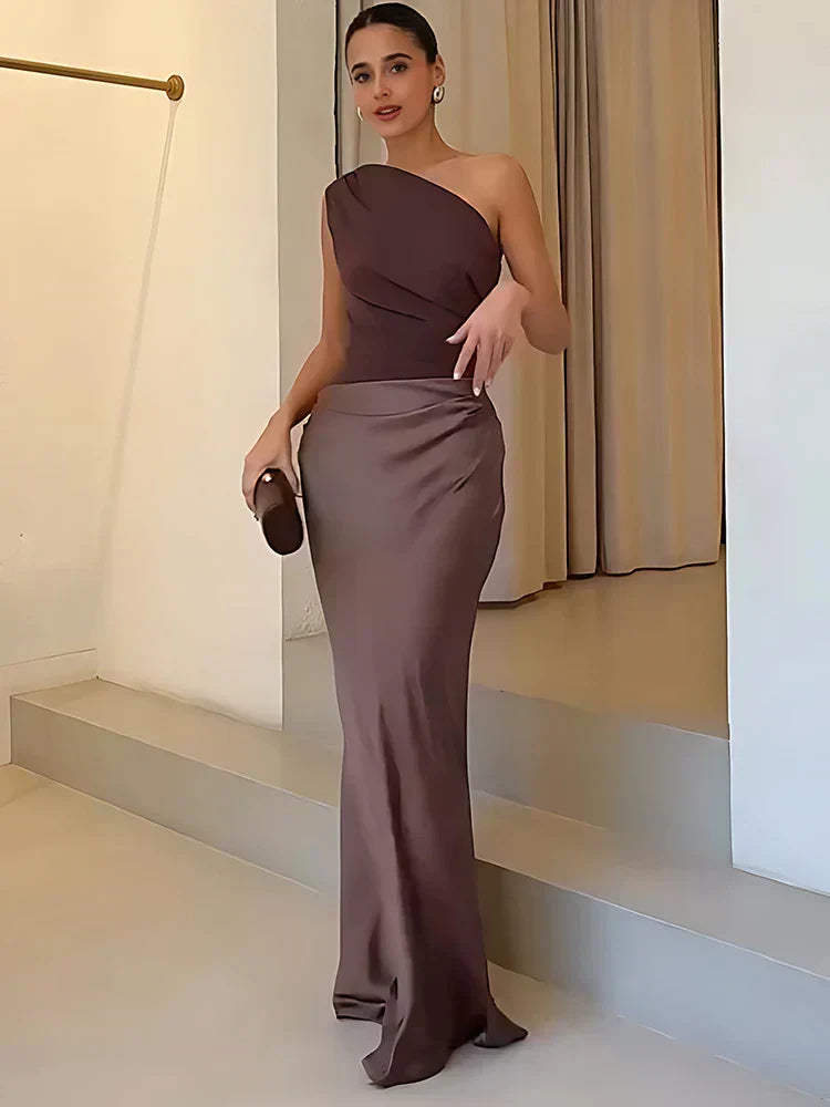 Ivy™ | Satin Maxi Dress with a Stylish Guilt