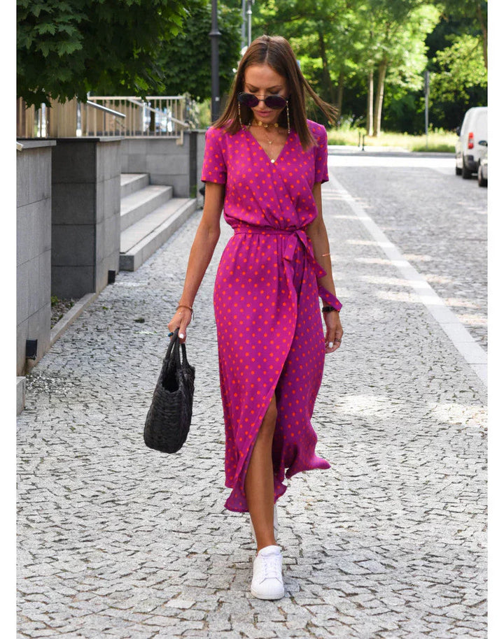 Julia – Chic V-Neck Elegance Dress
