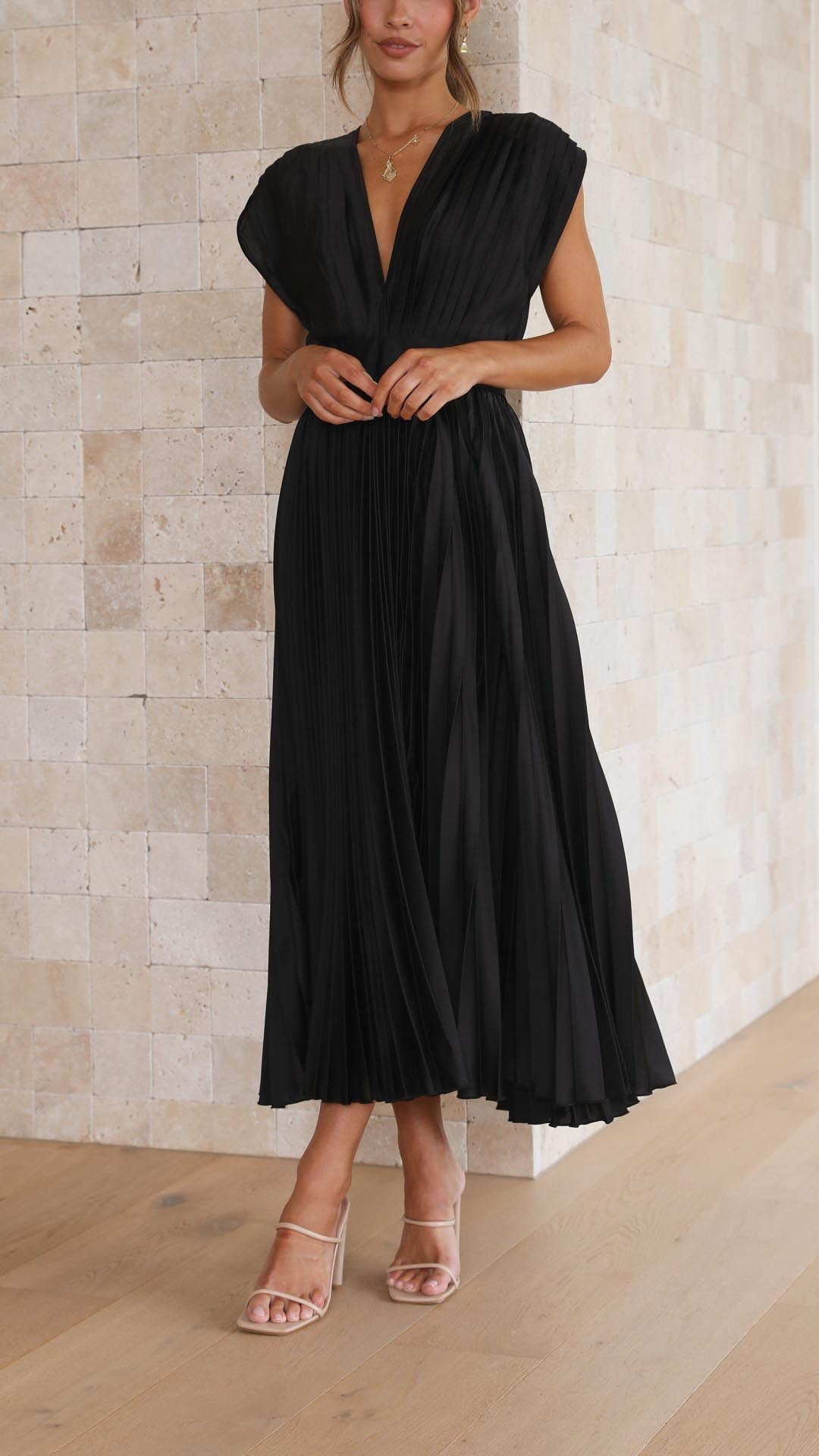Carol™ | Pleated Flowing Maxi