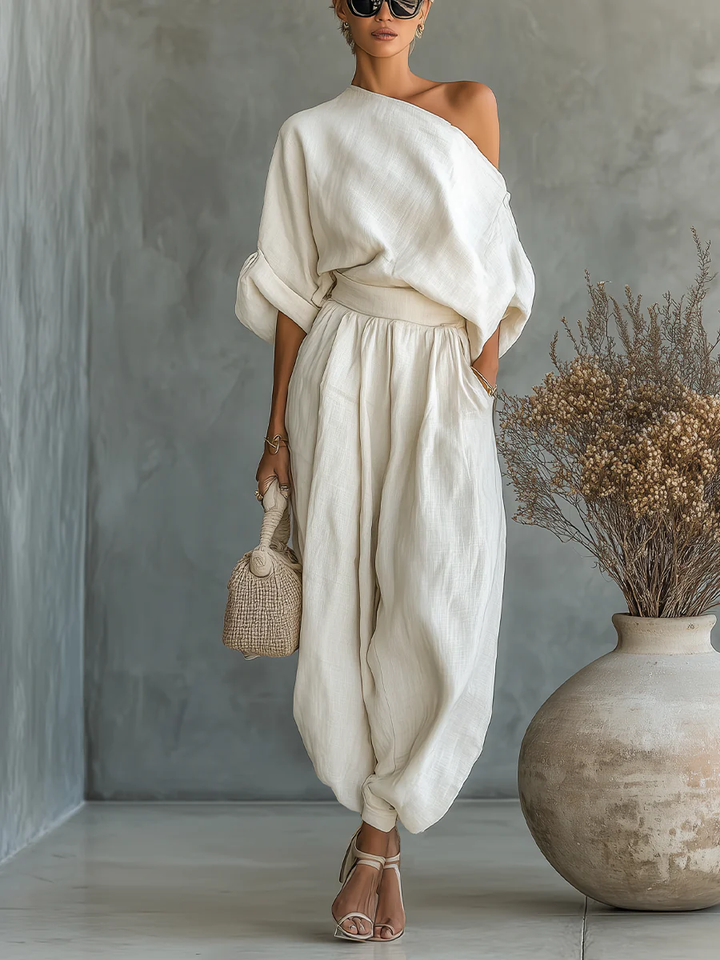 Mila - Two-Piece Set with Off-the-Shoulder Design