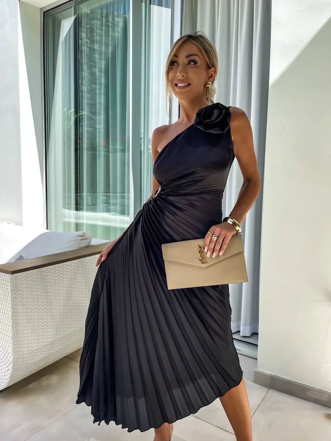 Aida™ | One-Shoulder Floral Maxi
