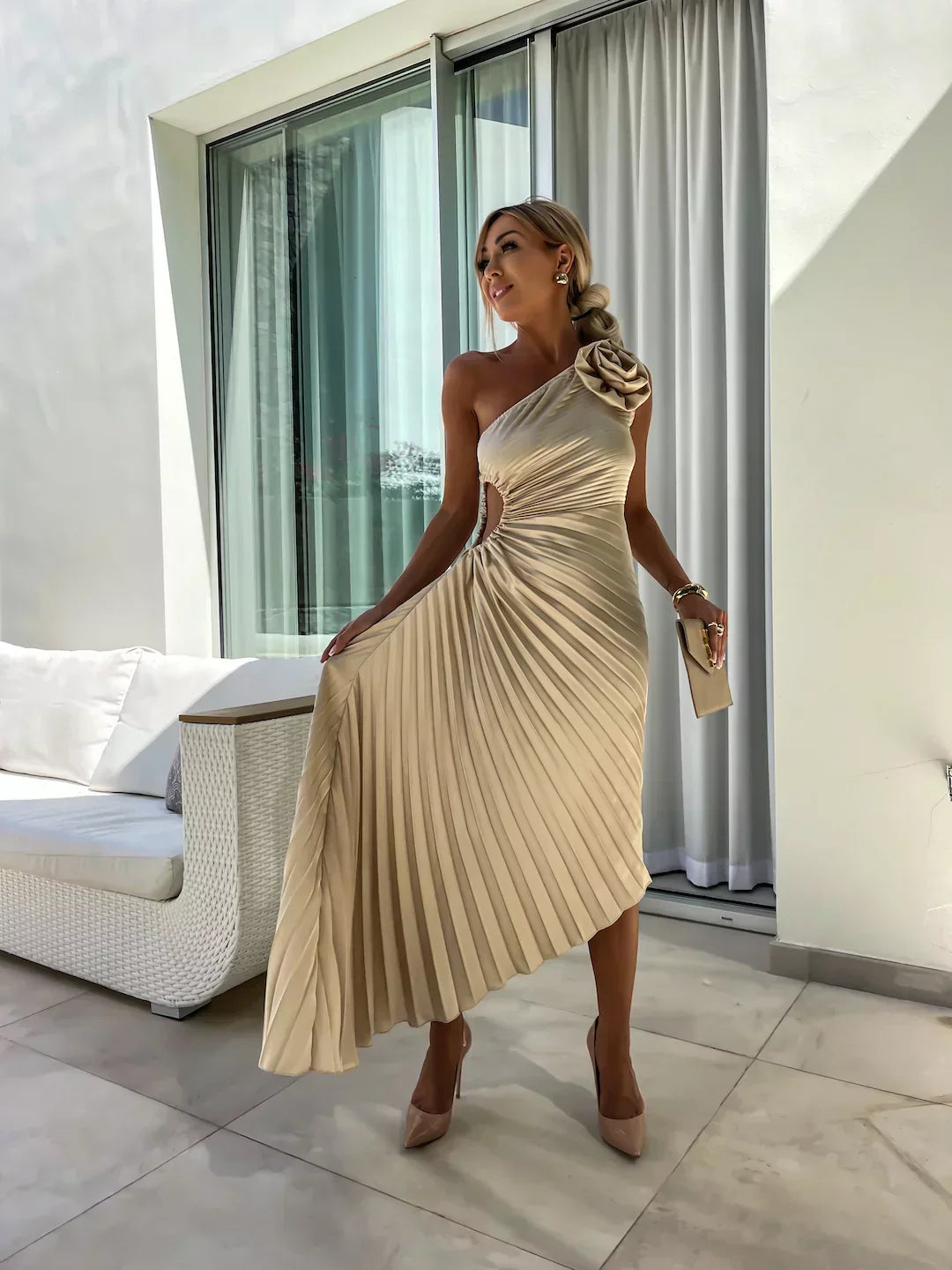 Aida™ | One-Shoulder Floral Maxi