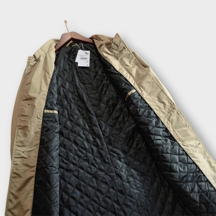 WEATHERPROOF COAT | RELIABLE WARMTH FOR UNPREDICTABLE DAYS