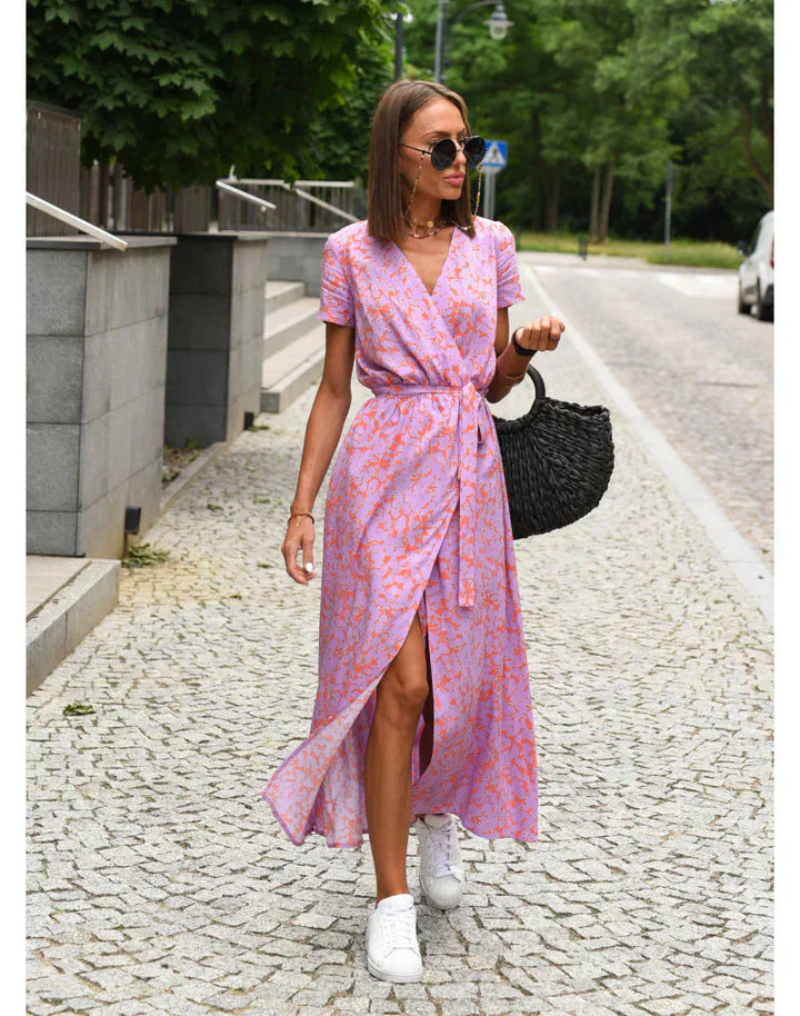 Julia – Chic V-Neck Elegance Dress