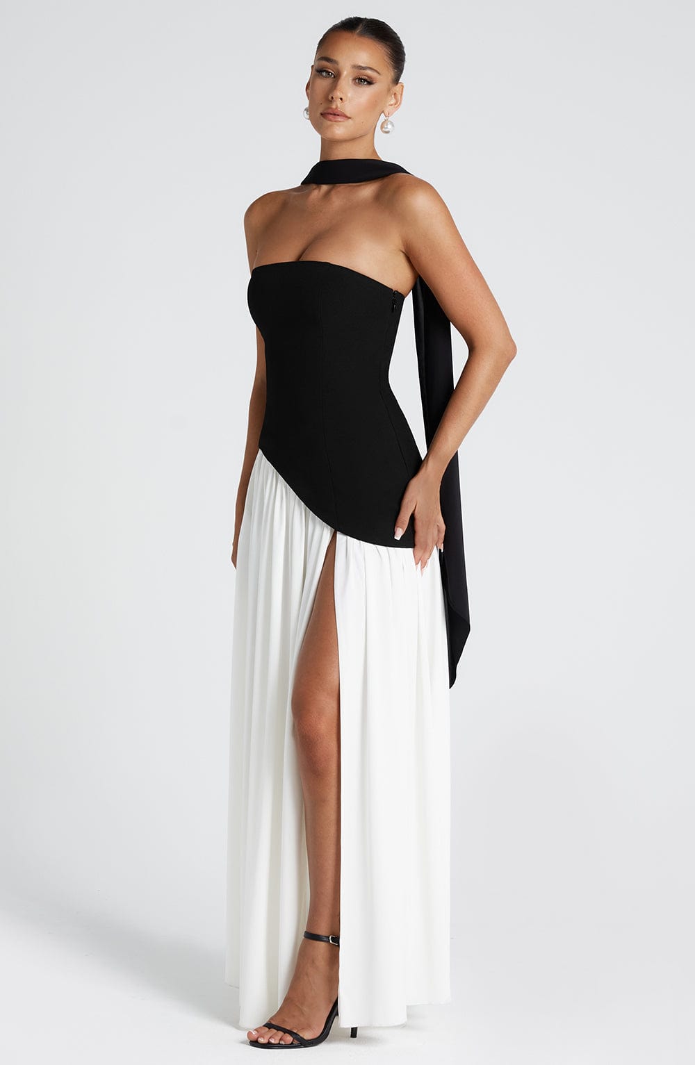 Emilia™ | Luxe Elegant Maxi Dress